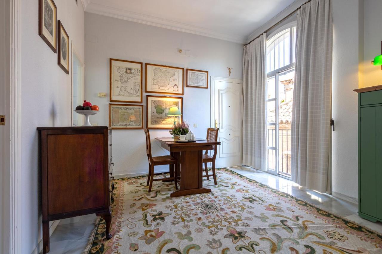 Holiday Apartment, 2 Pax, Historical Center Seville Exterior photo